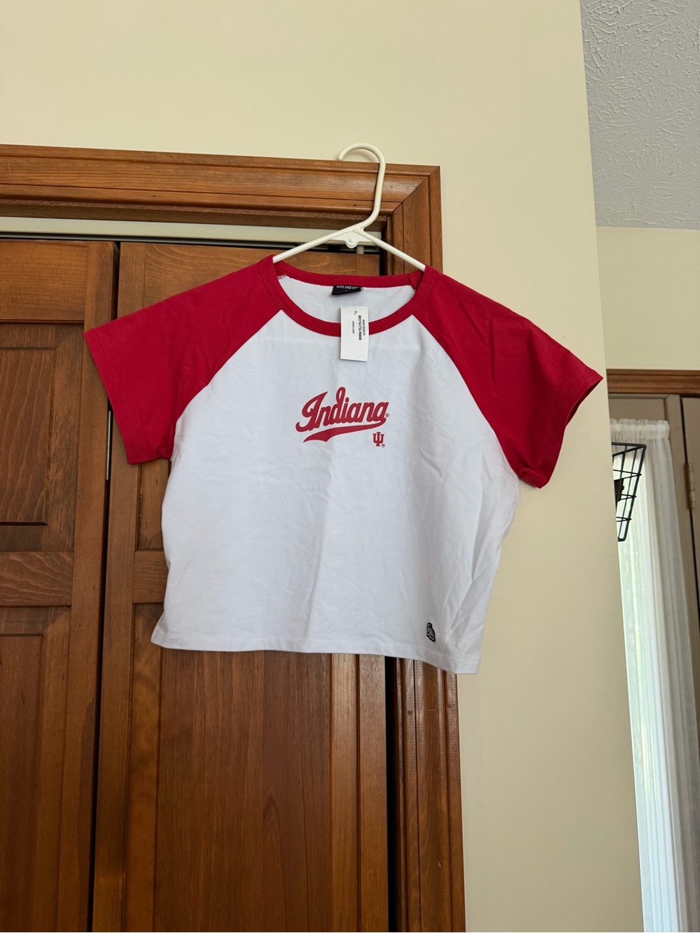Raglan Crop Tee in Red and White - women’s size large